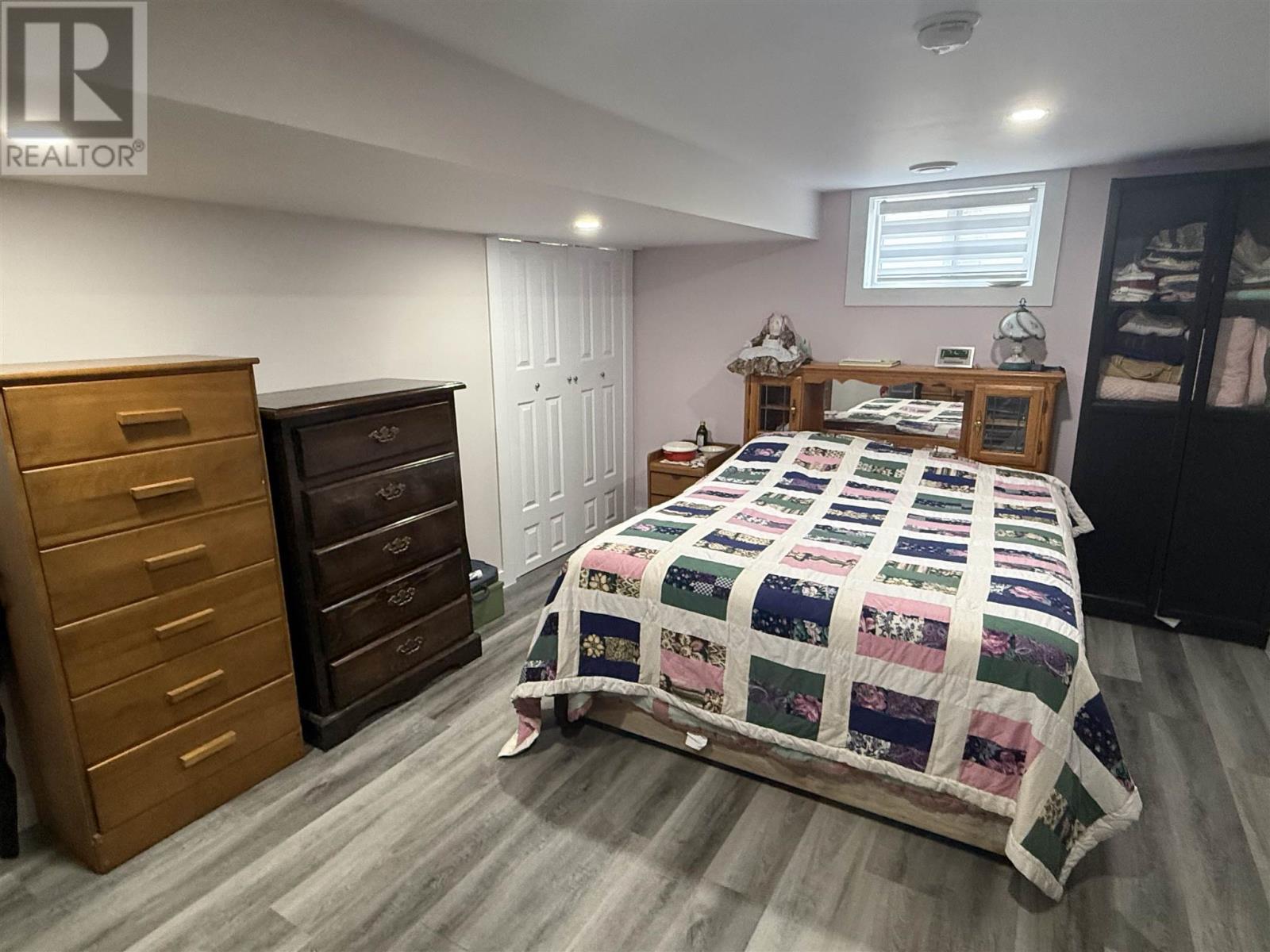 51 Axmith AVE - Image 47