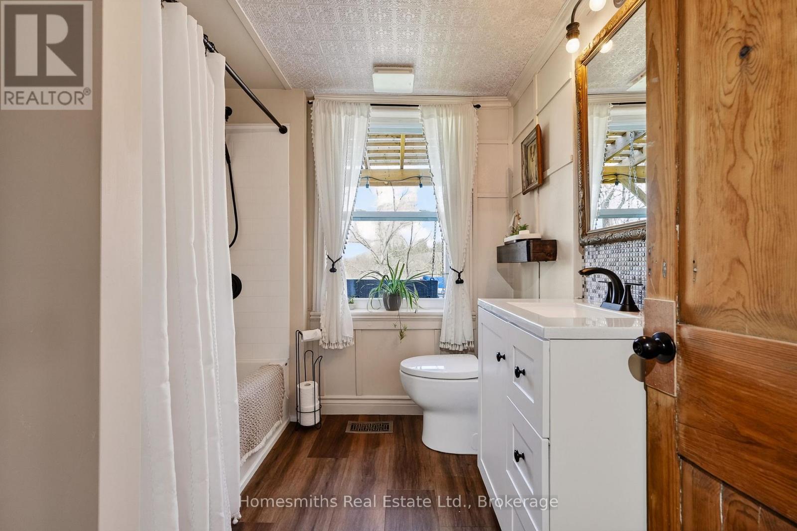 1002 ONTARIO STREET - Image 15