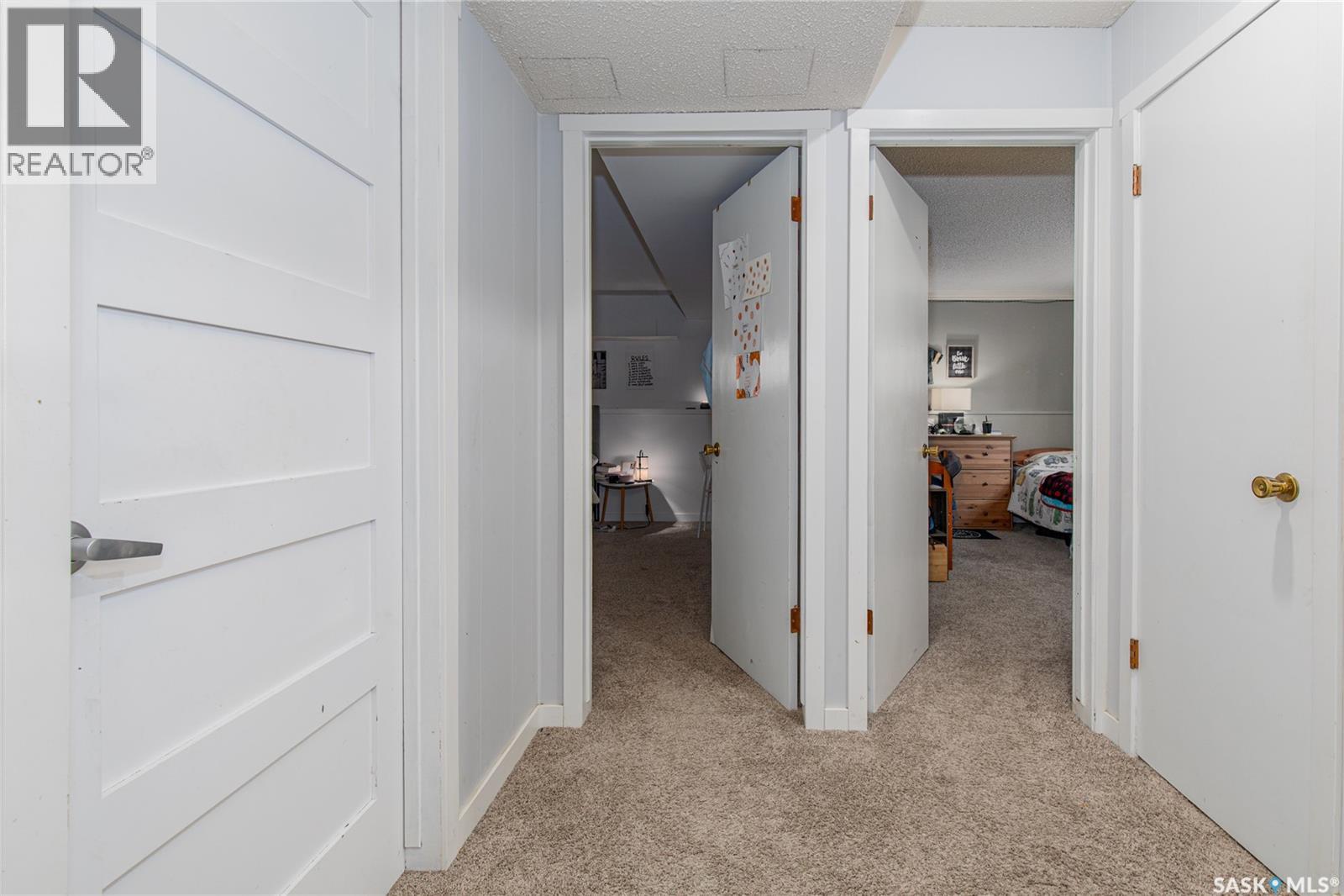 215 Cedar CRESCENT - Image 38