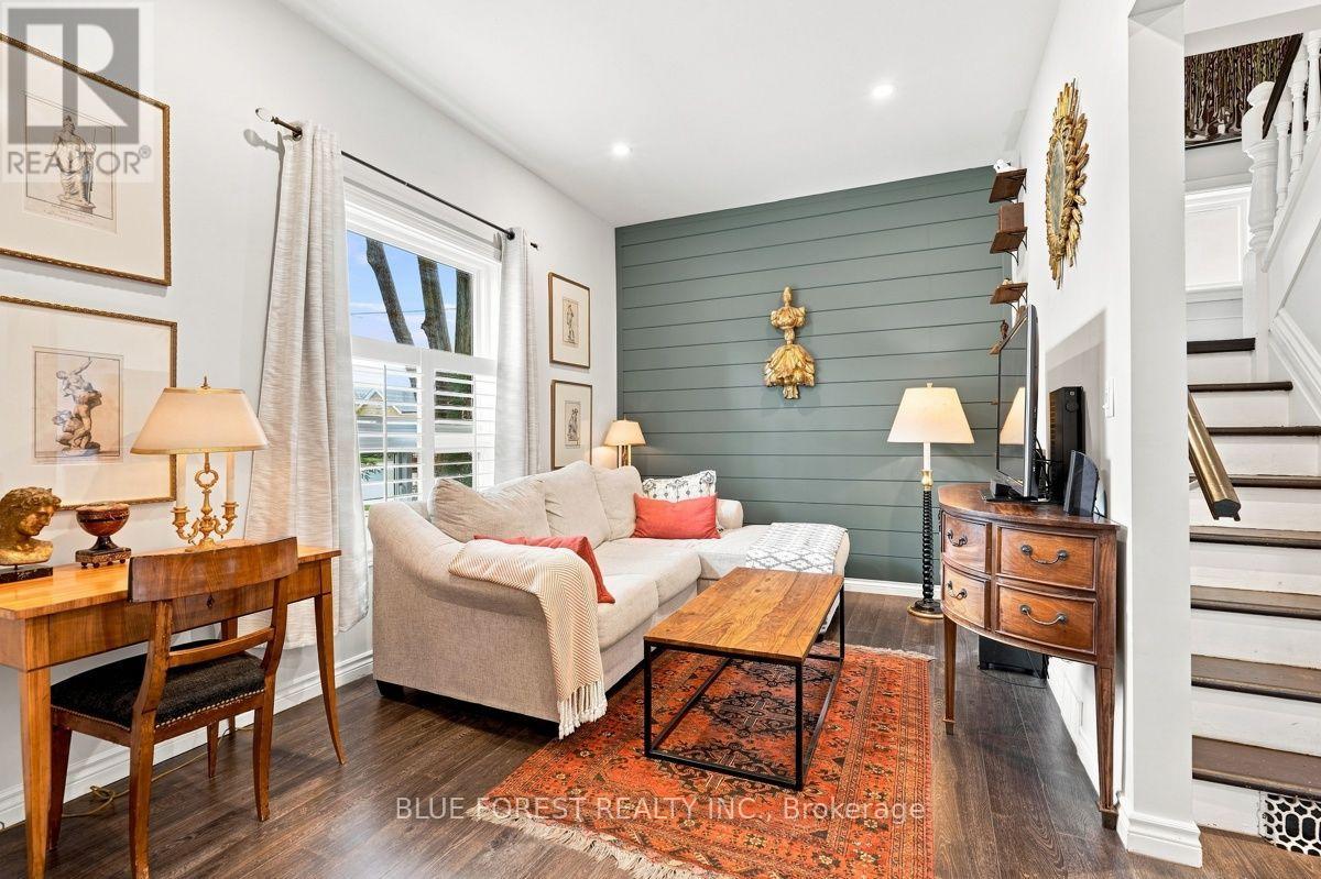 3 MARMORA STREET - Image 4