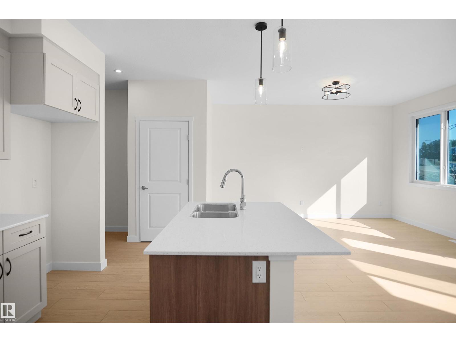 1011 14 AV NW - 13