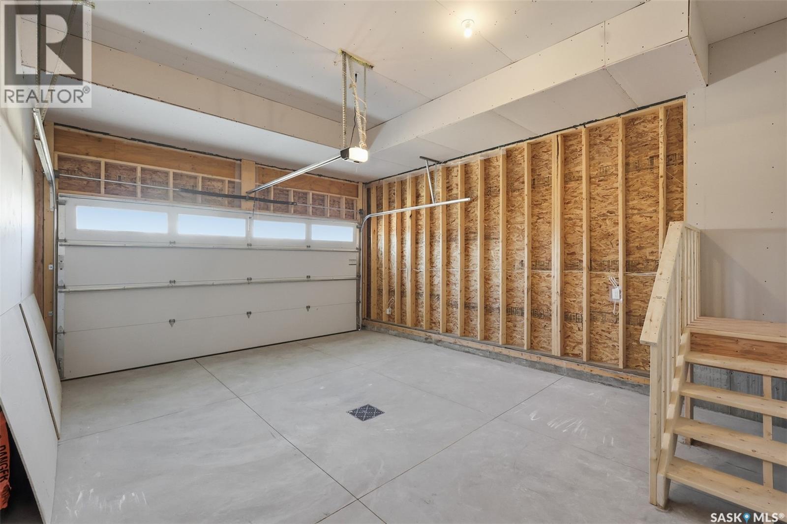 811 Brighton BOULEVARD - 33