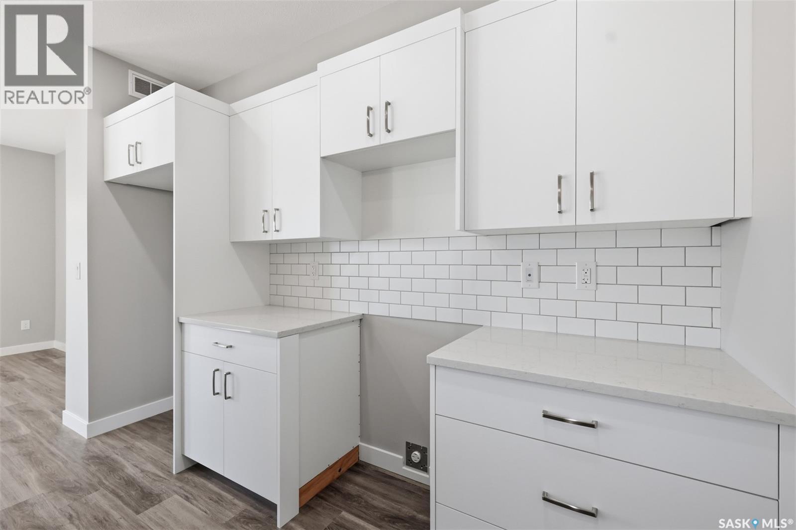811 Brighton BOULEVARD - 13