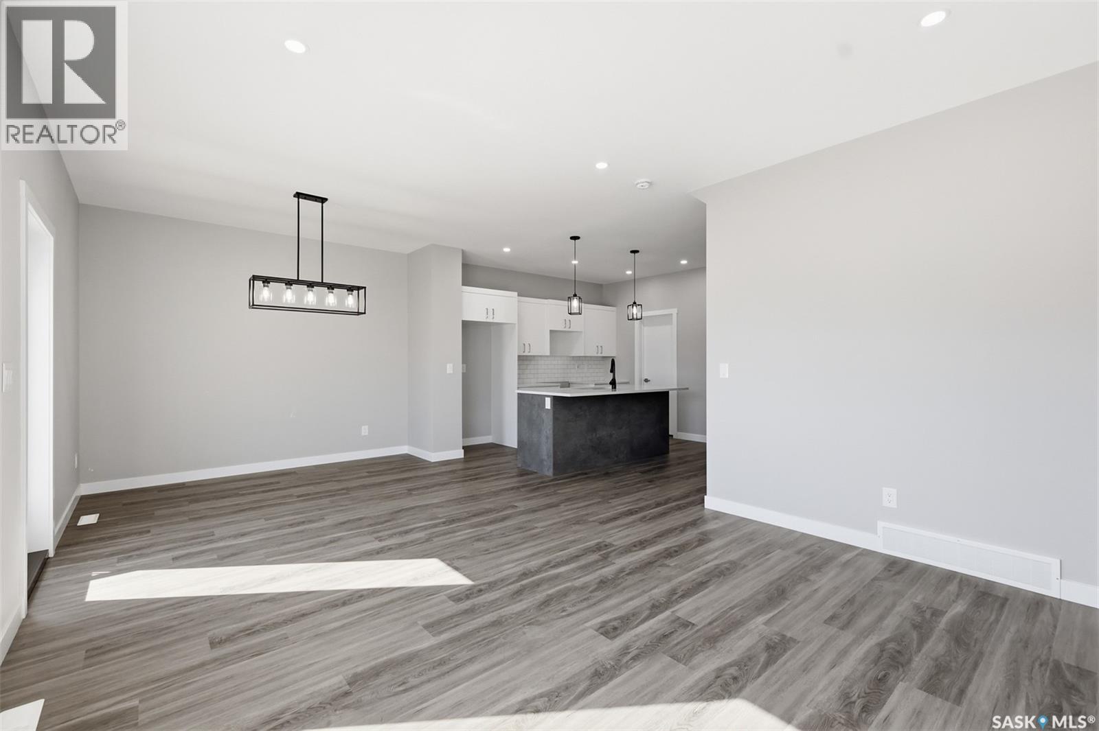 811 Brighton BOULEVARD - 6