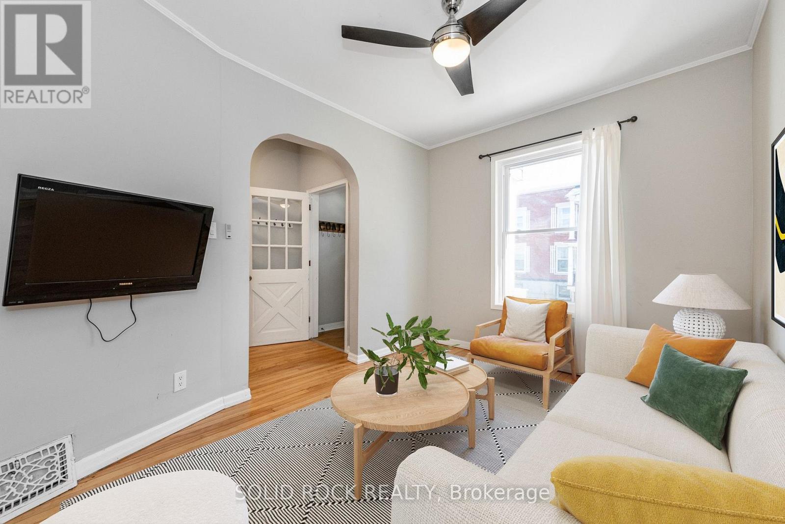 134 CONCORD STREET S - 11