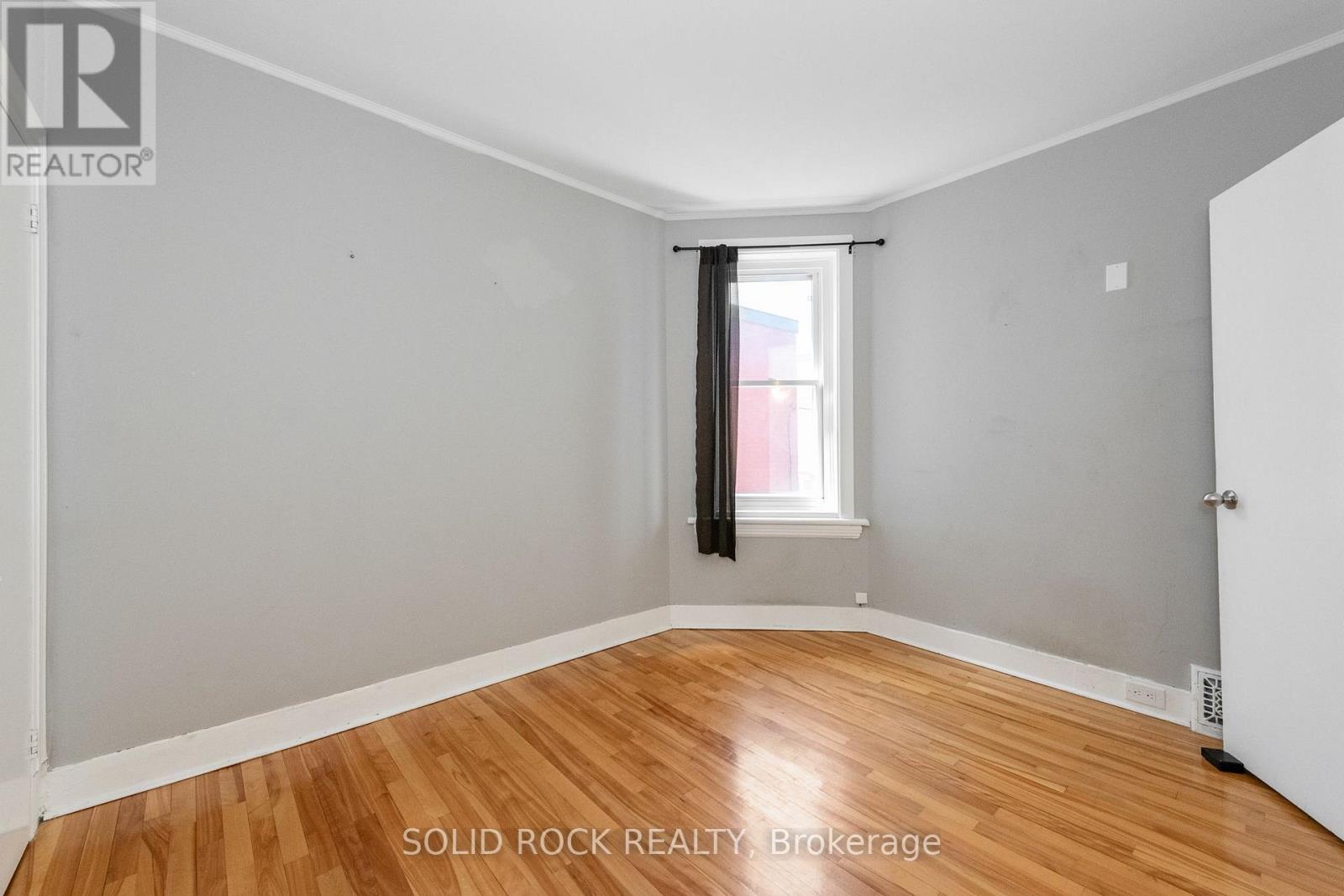 134 CONCORD STREET S - 22