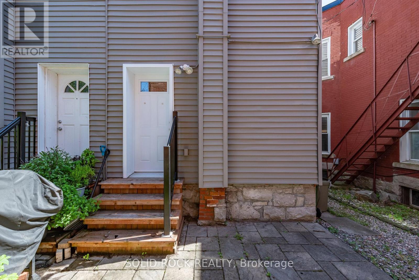 134 CONCORD STREET S - 43