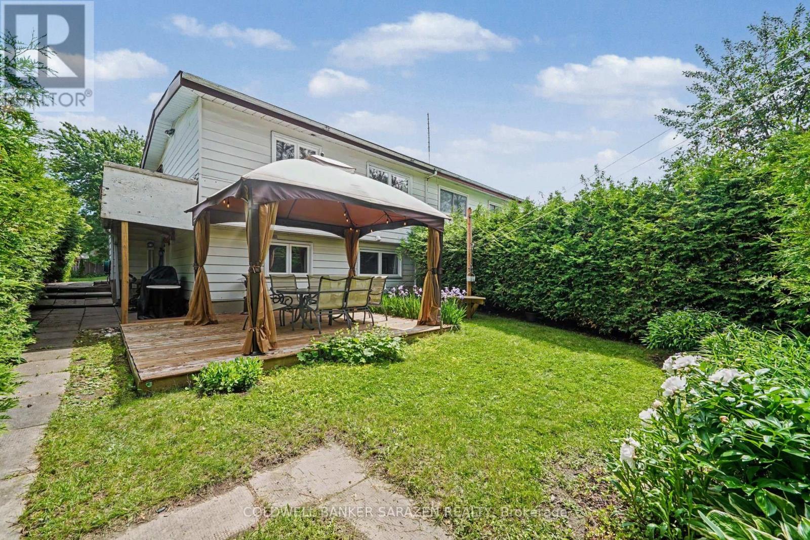 79 WOODFIELD DRIVE - 21