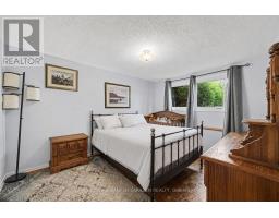 79 Woodfield Drive, Ottawa, ON K2G0A1 Photo 13
