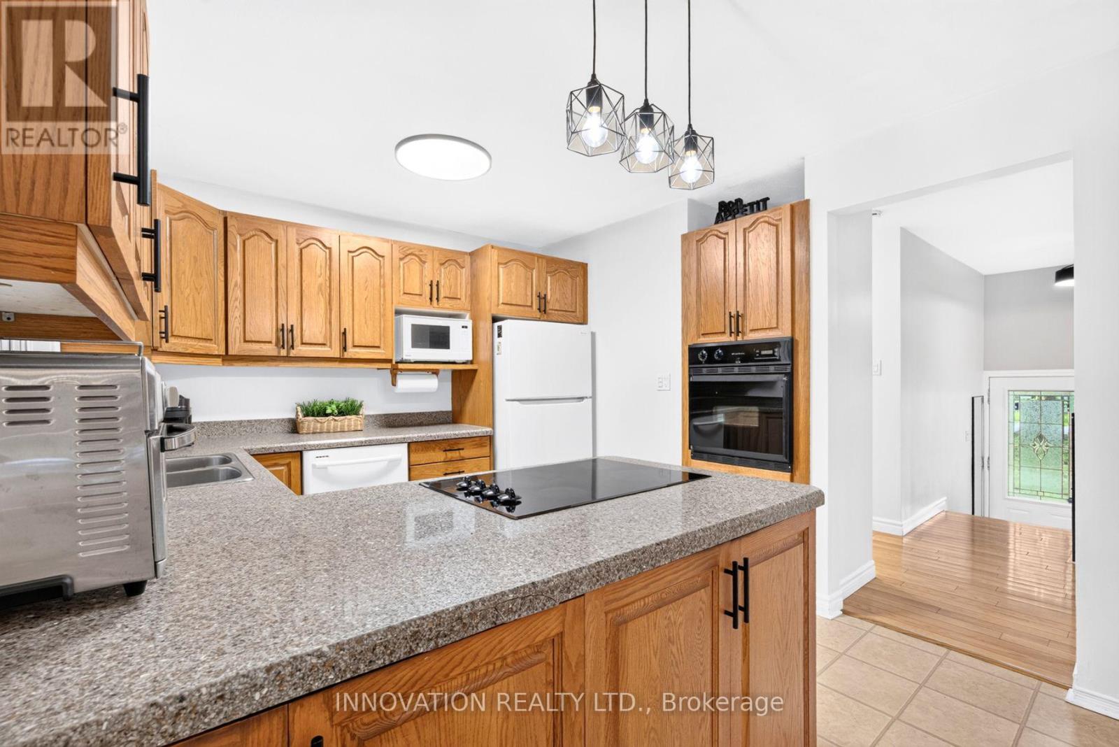 136 ACORN CRESCENT - Image 15