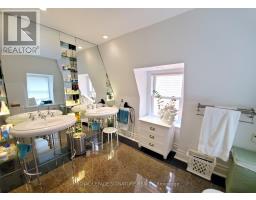 Upper - 47 Gloucester Street, Toronto, ON M4Y1L8 Photo 21