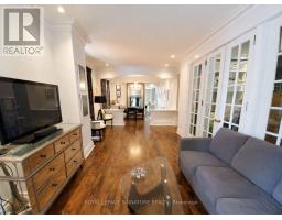 Upper - 47 Gloucester Street, Toronto, ON M4Y1L8 Photo 7