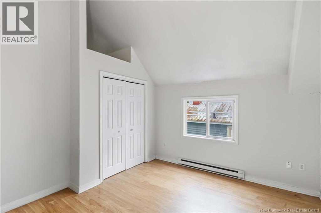 323 Saunders Street - Image 17