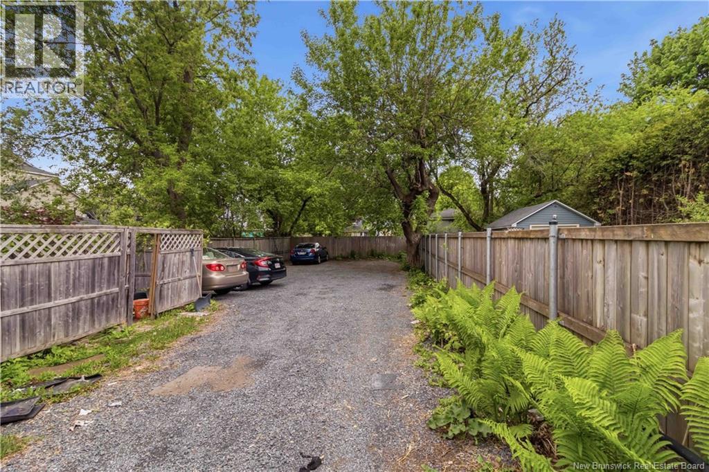 323 Saunders Street - 2