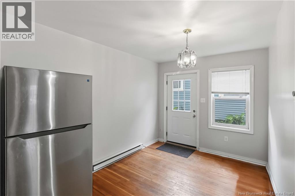 323 Saunders Street - 7