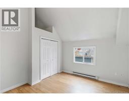 323 Saunders Street, photo 17