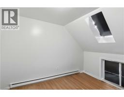 323 Saunders Street, photo 21