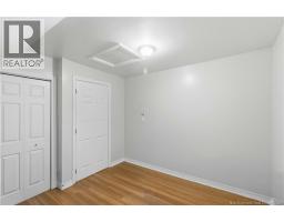 323 Saunders Street, photo 22