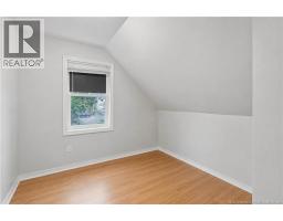 323 Saunders Street, photo 23