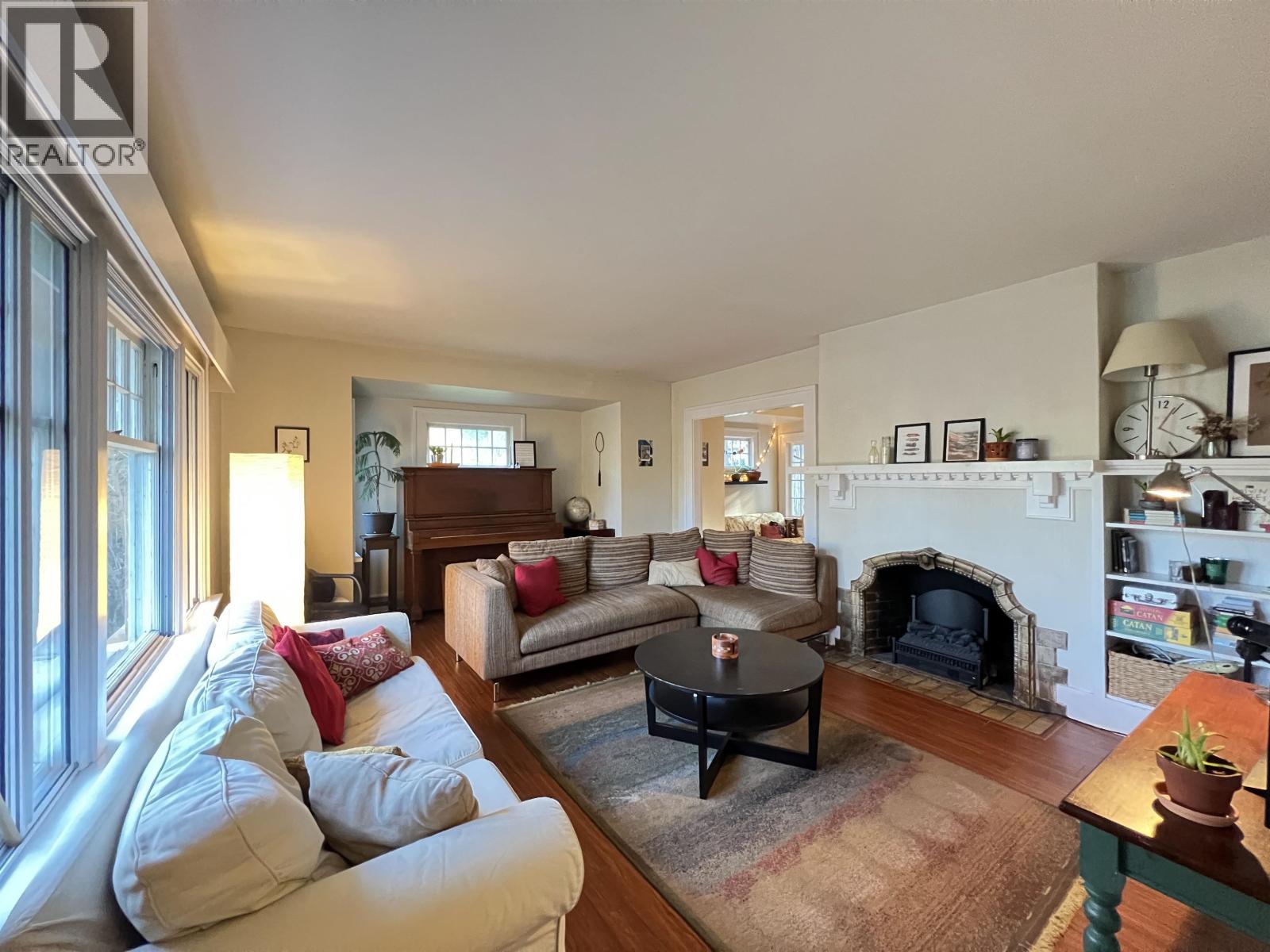 2080 W 33RD AVENUE, Vancouver