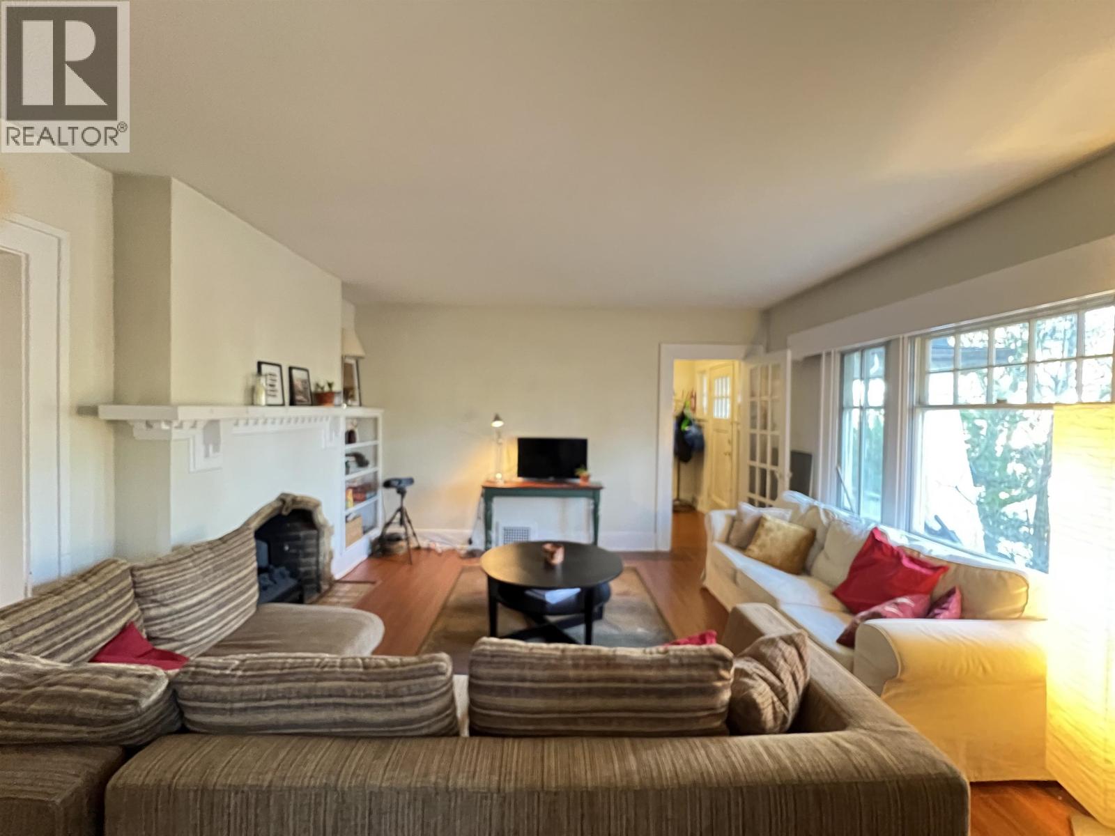 2080 W 33RD AVENUE, Vancouver