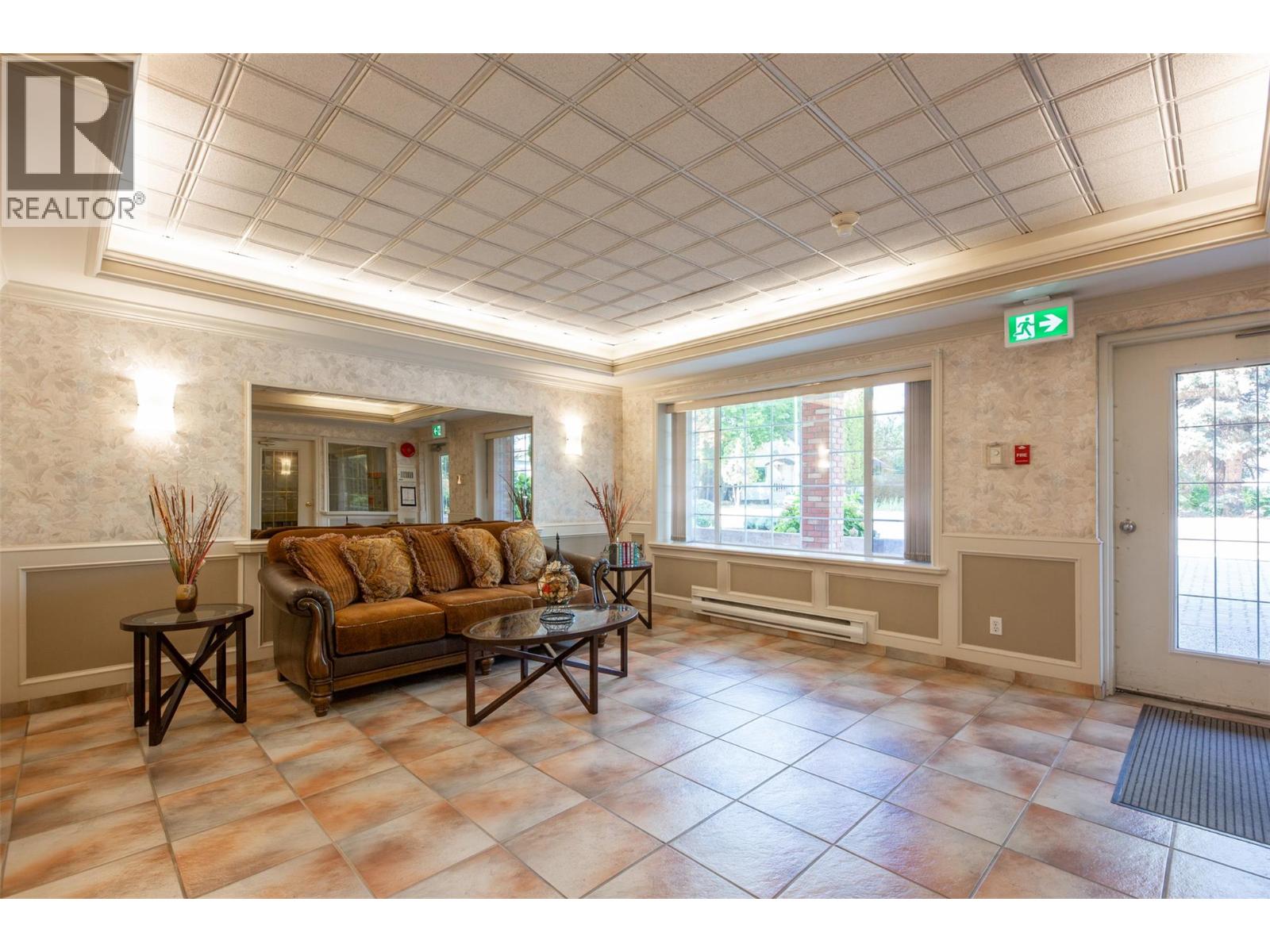 945 Lawrence Avenue Unit# 207, Kelowna