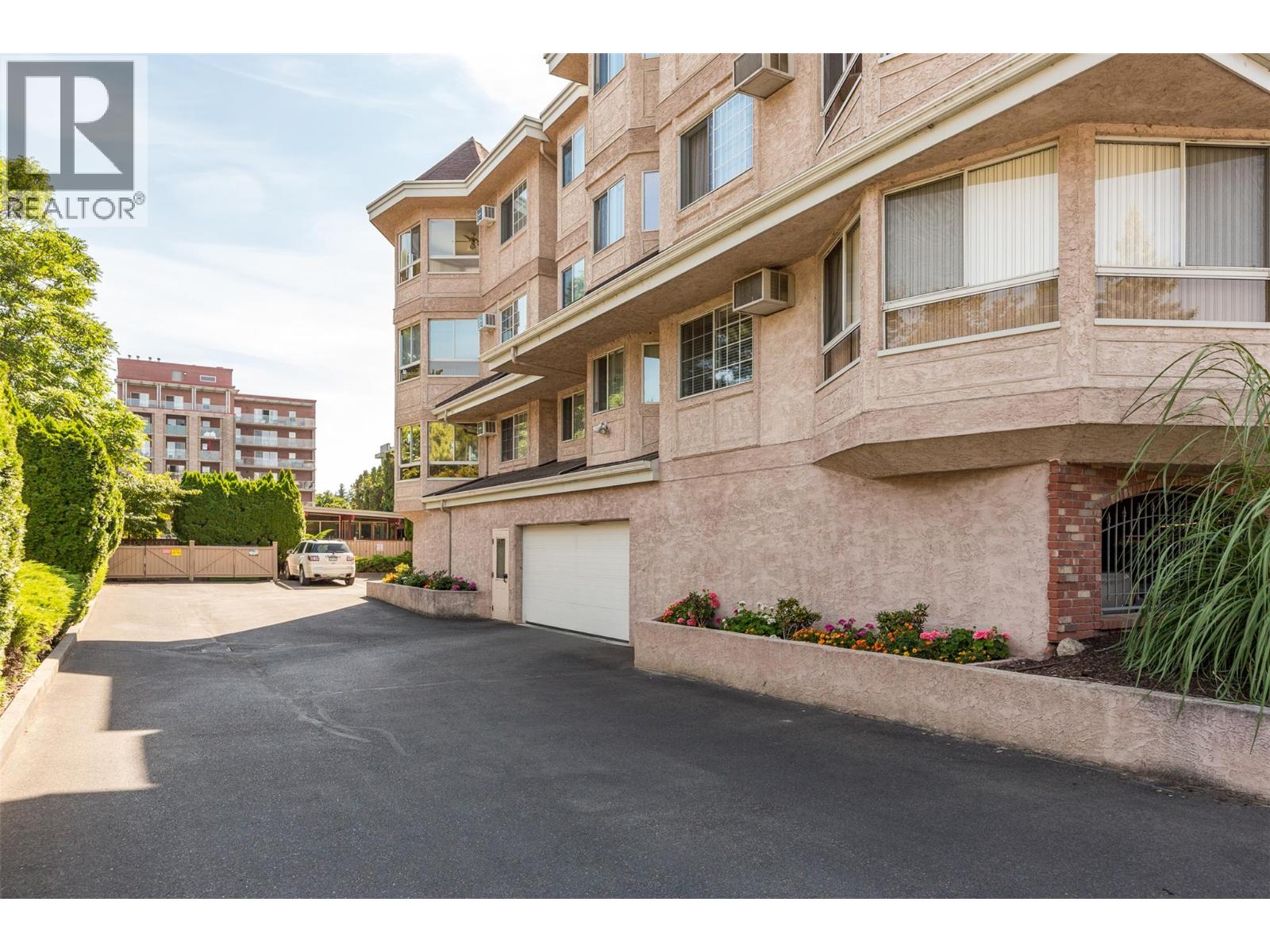 945 Lawrence Avenue Unit# 207, Kelowna