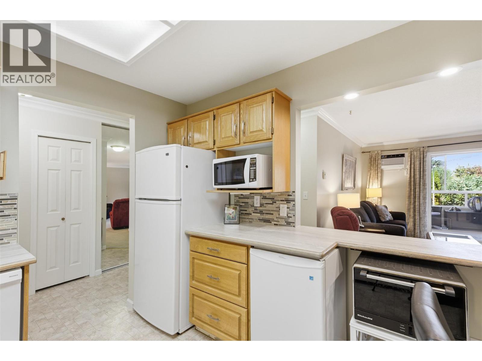 945 Lawrence Avenue Unit# 207, Kelowna