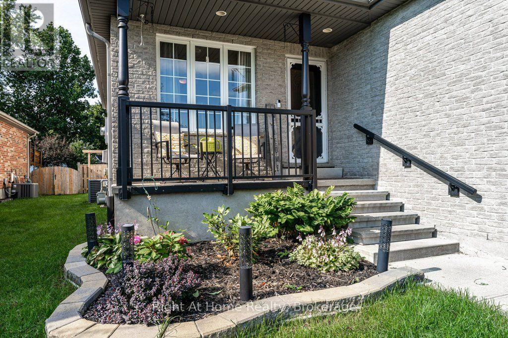 301 NORMAN STREET - Image 3