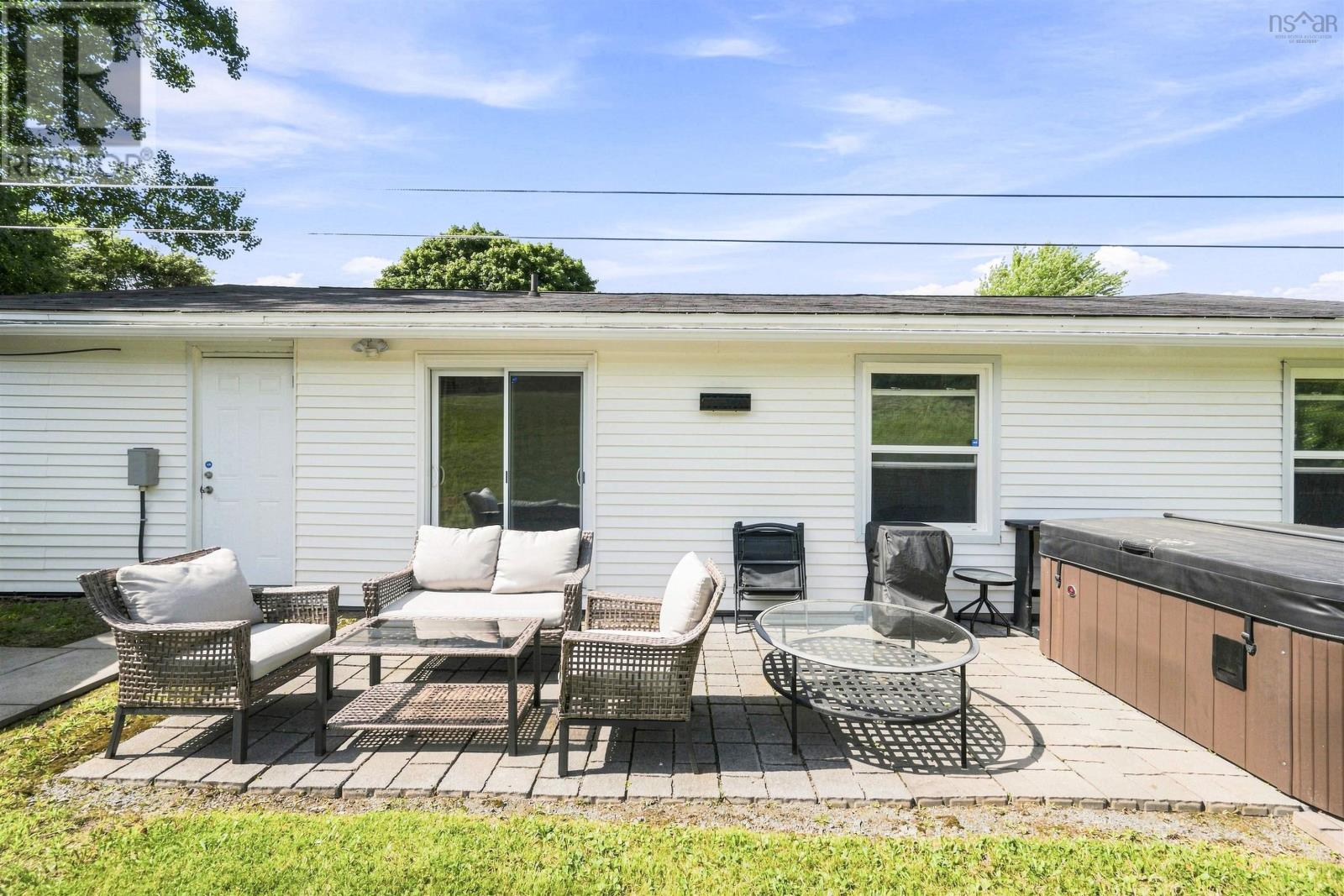 15 Magog Court - 31