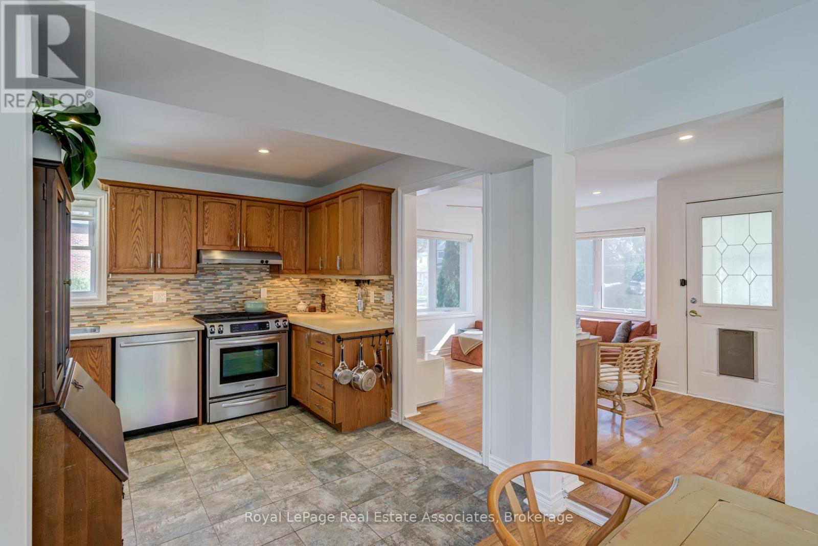 889 THIRD STREET - Image 15