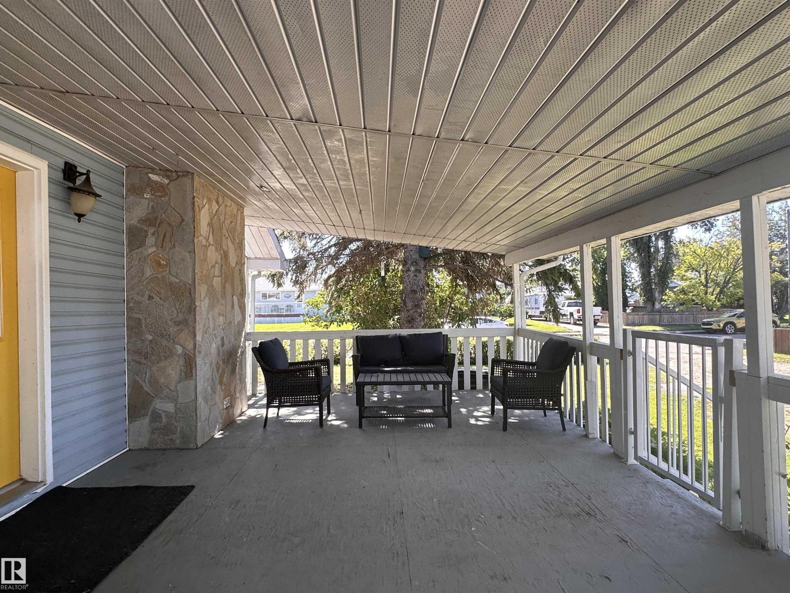 9828 110 ST - Image 15