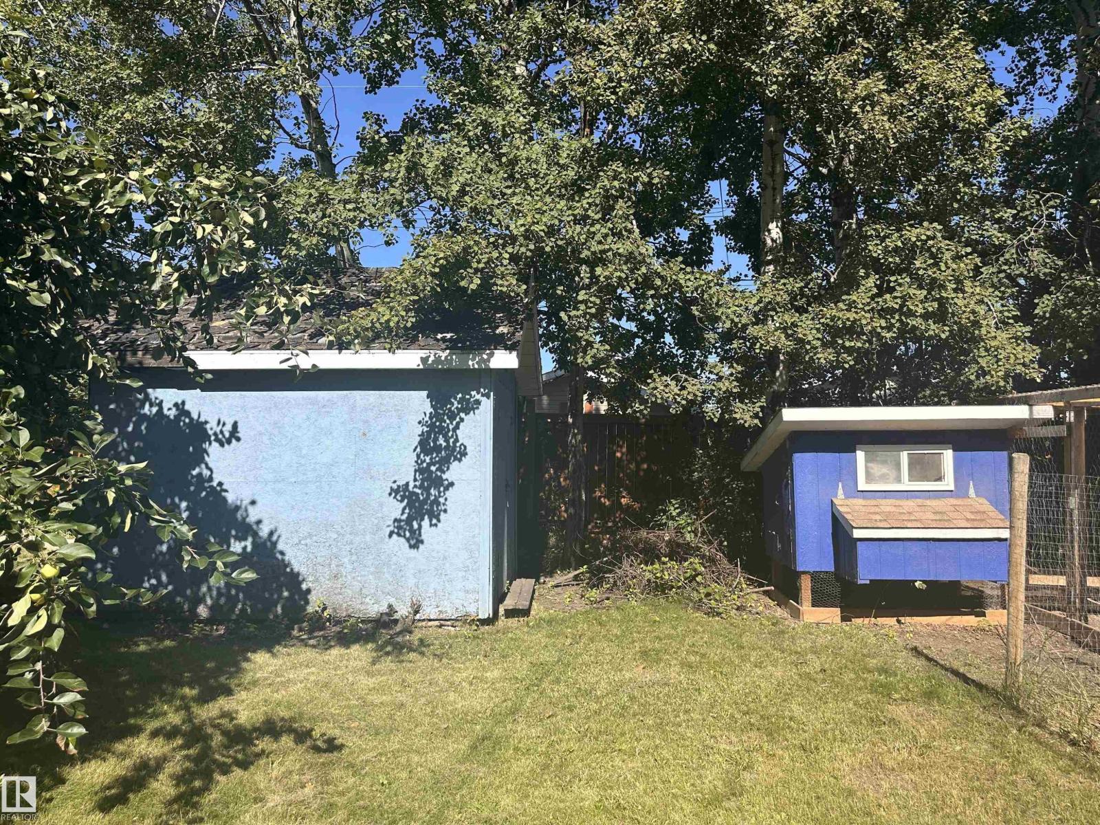 9828 110 ST - 20