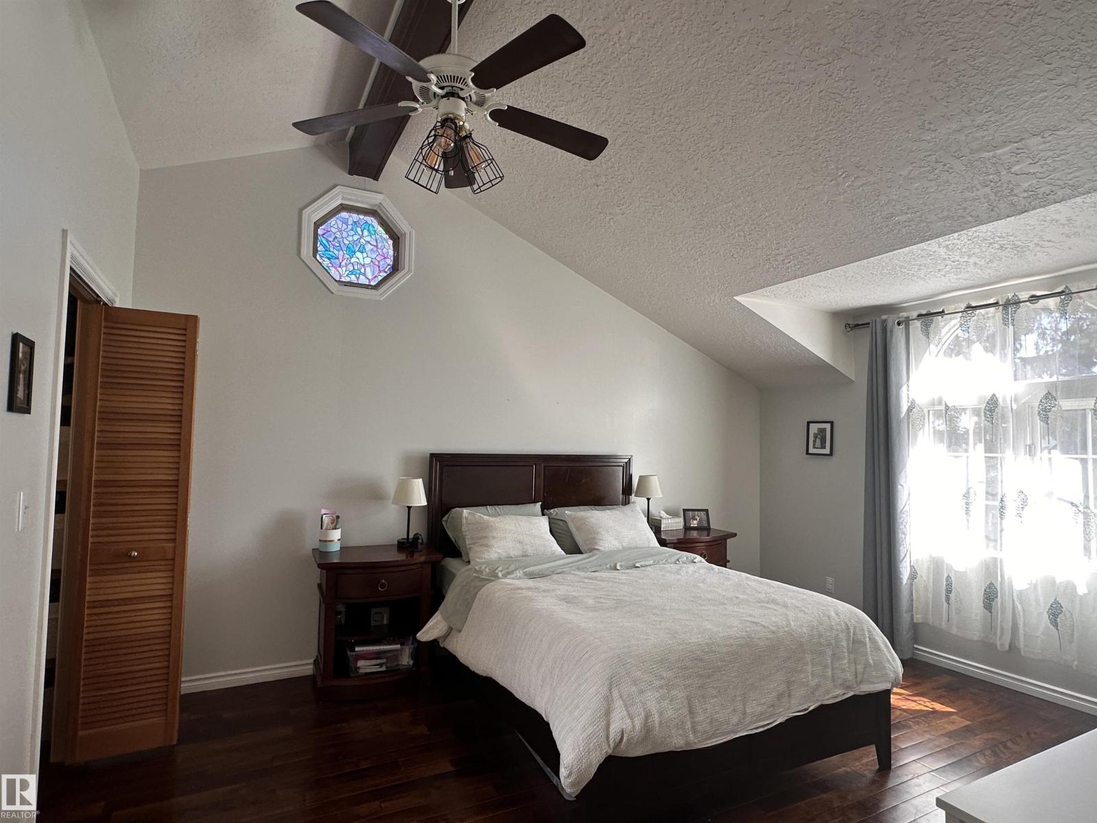 9828 110 ST - Image 46