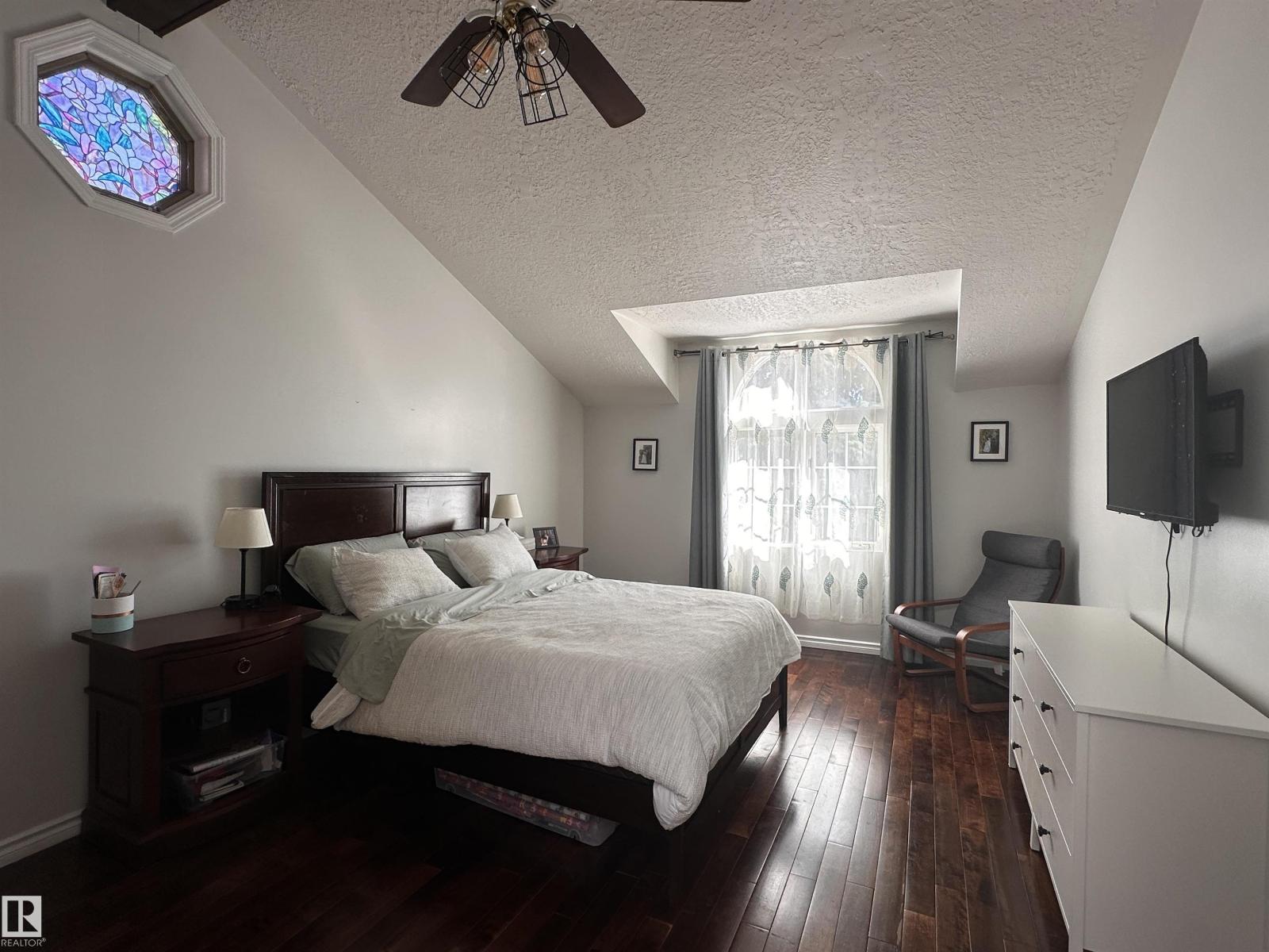 9828 110 ST - Image 47