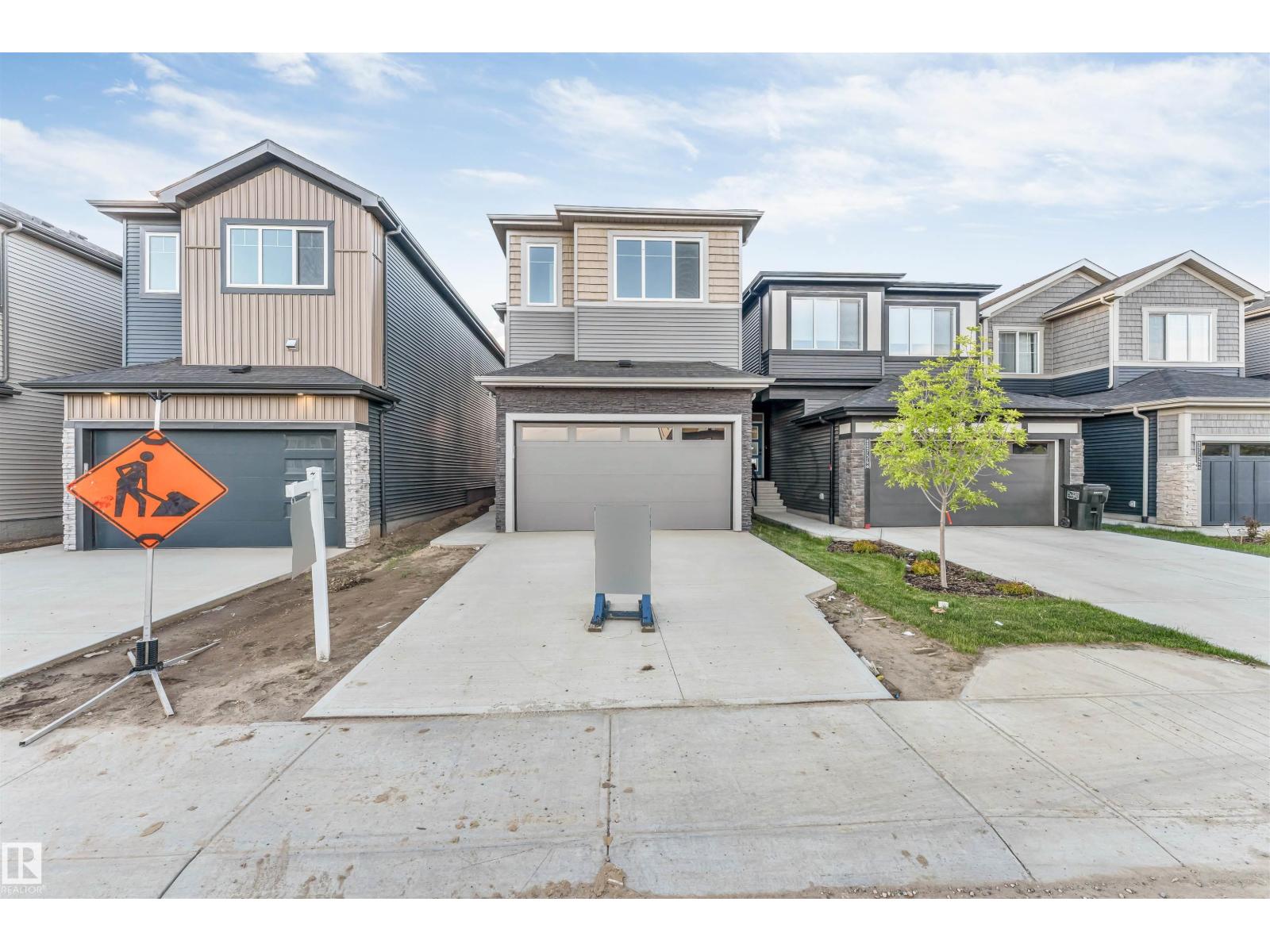 22804 82 AV NW, Rosenthal (Edmonton), Edmonton photo 1
