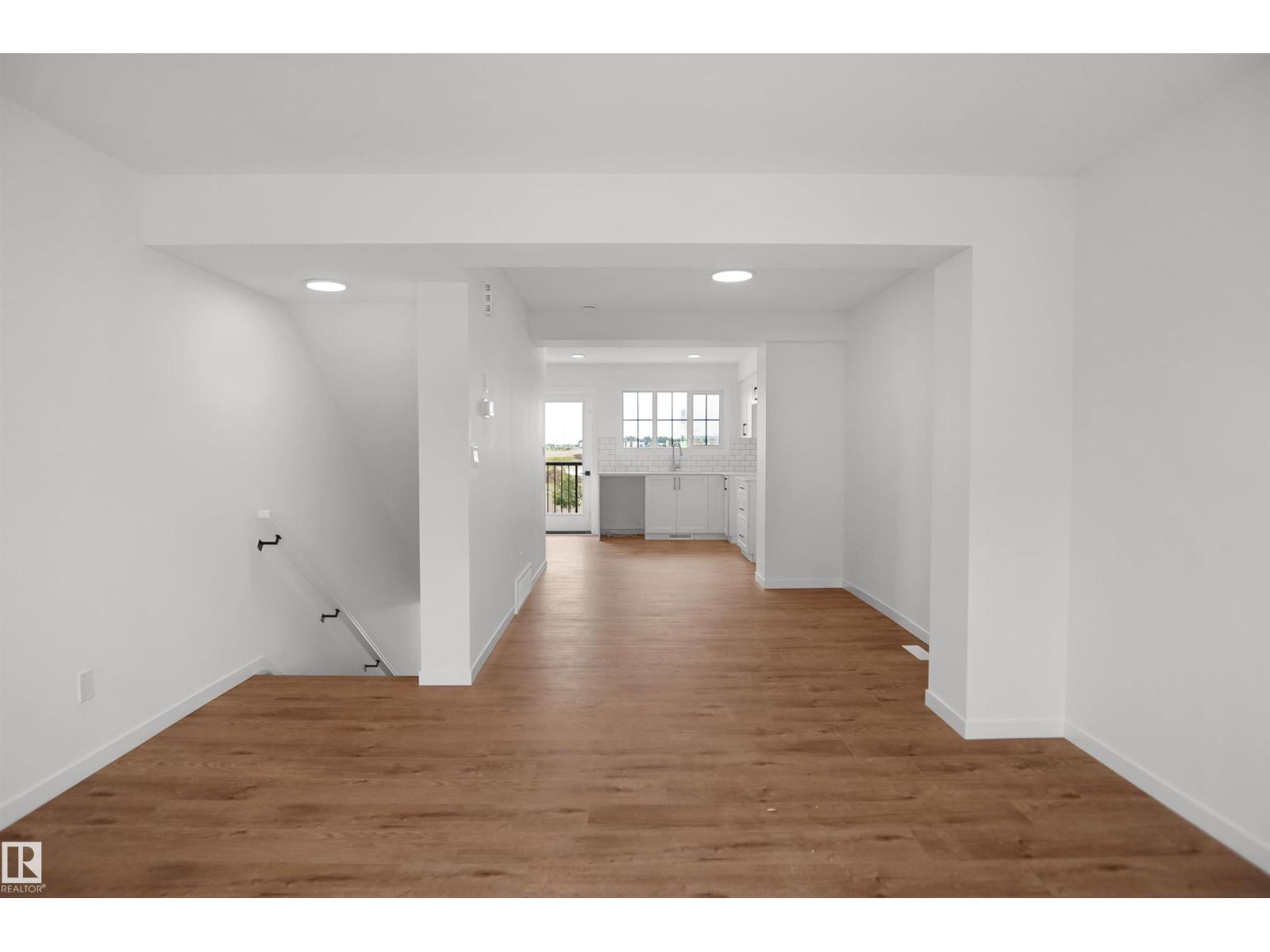 #93 3705 141 ST SW - 7