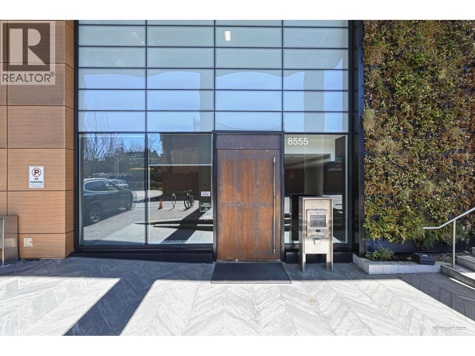 2 Bed, 2 Bath House for Sale in Vancouver – 2001 8555 GRANVILLE STREET, Vancouver – MLS# R3159393 - Image 3