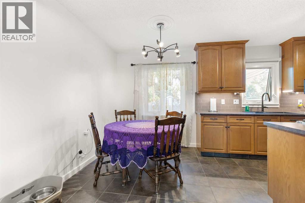554 5 Street SW - 10