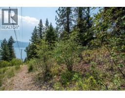 10345 Columbia Way, Vernon, BC V1H2B5 Photo 11