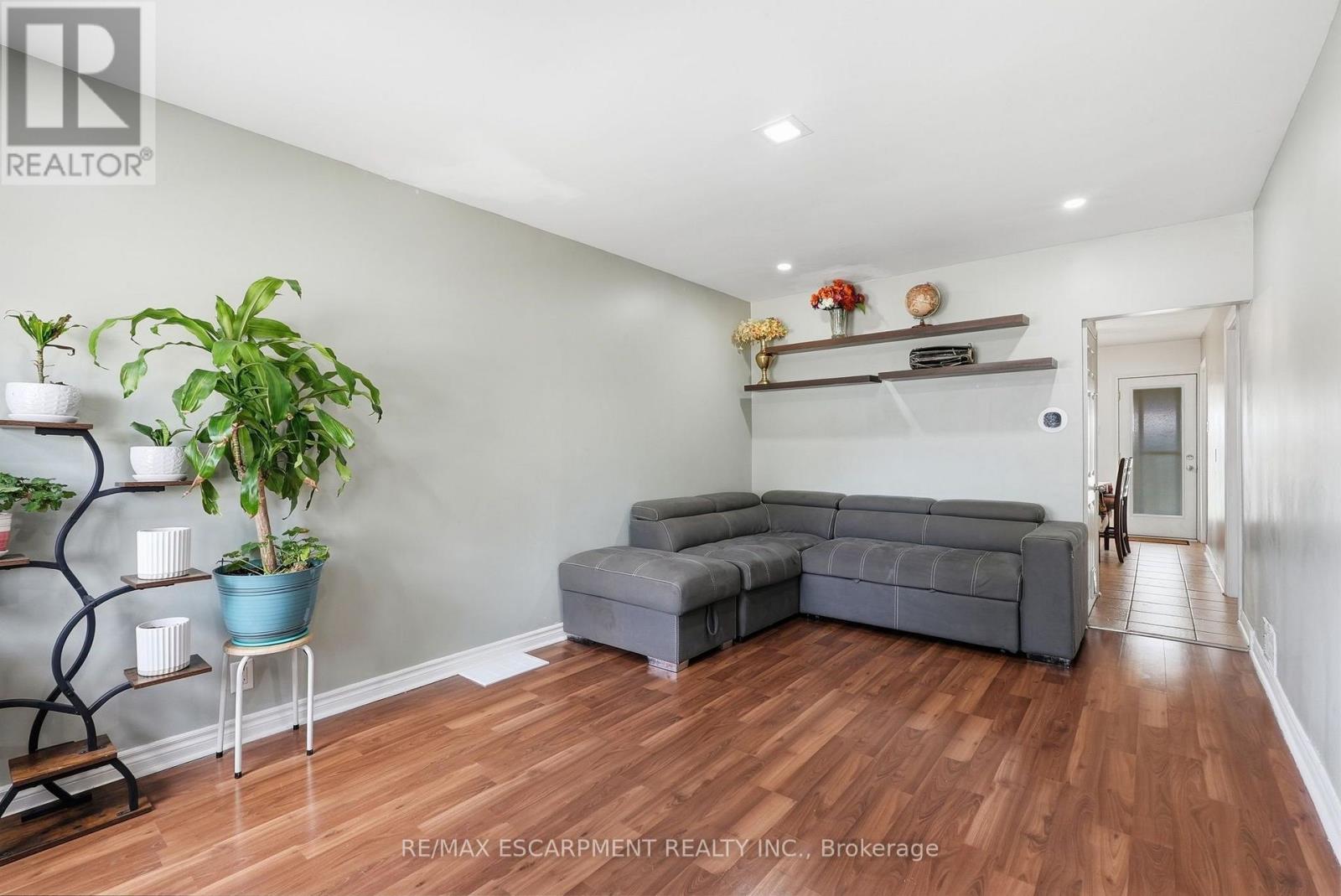 127 PARK ROW N - 4