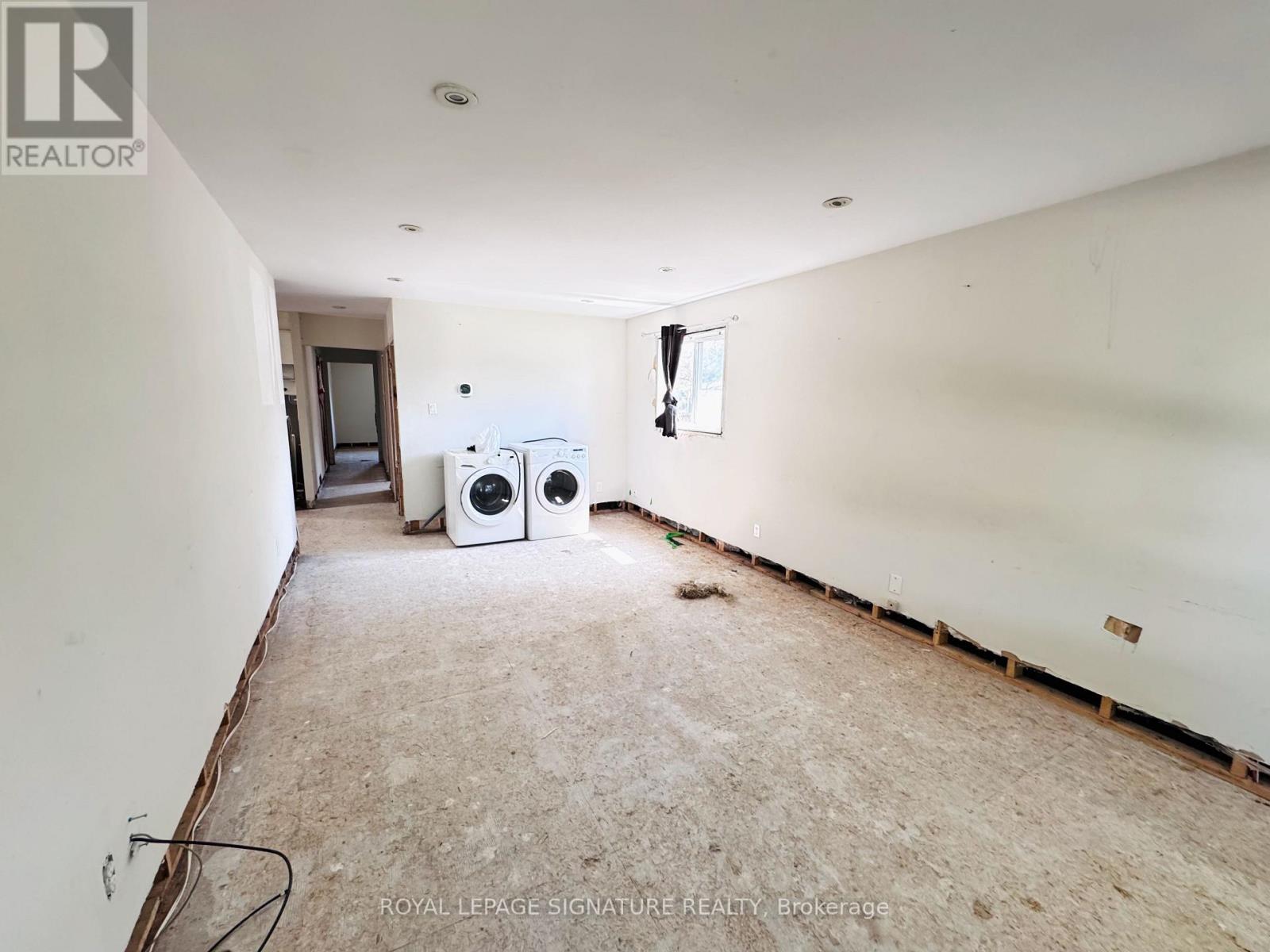 228 MARTINDALE CRESCENT - 6