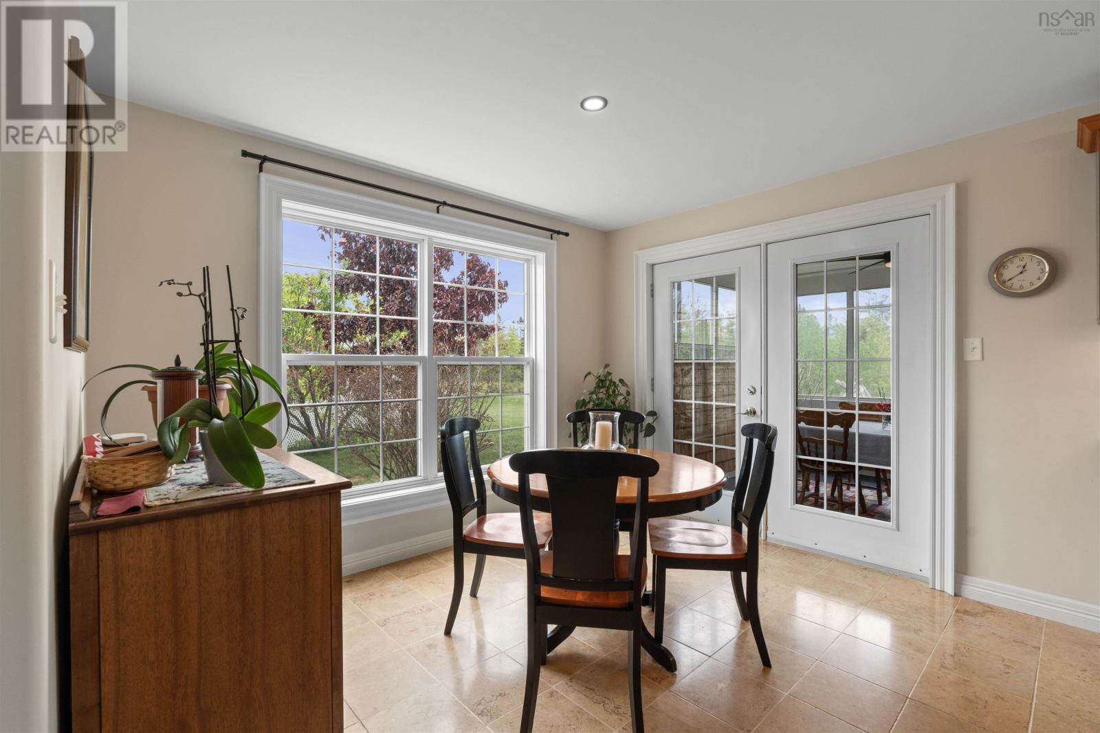 Property 20 of 49 of 1021 Bissett Road