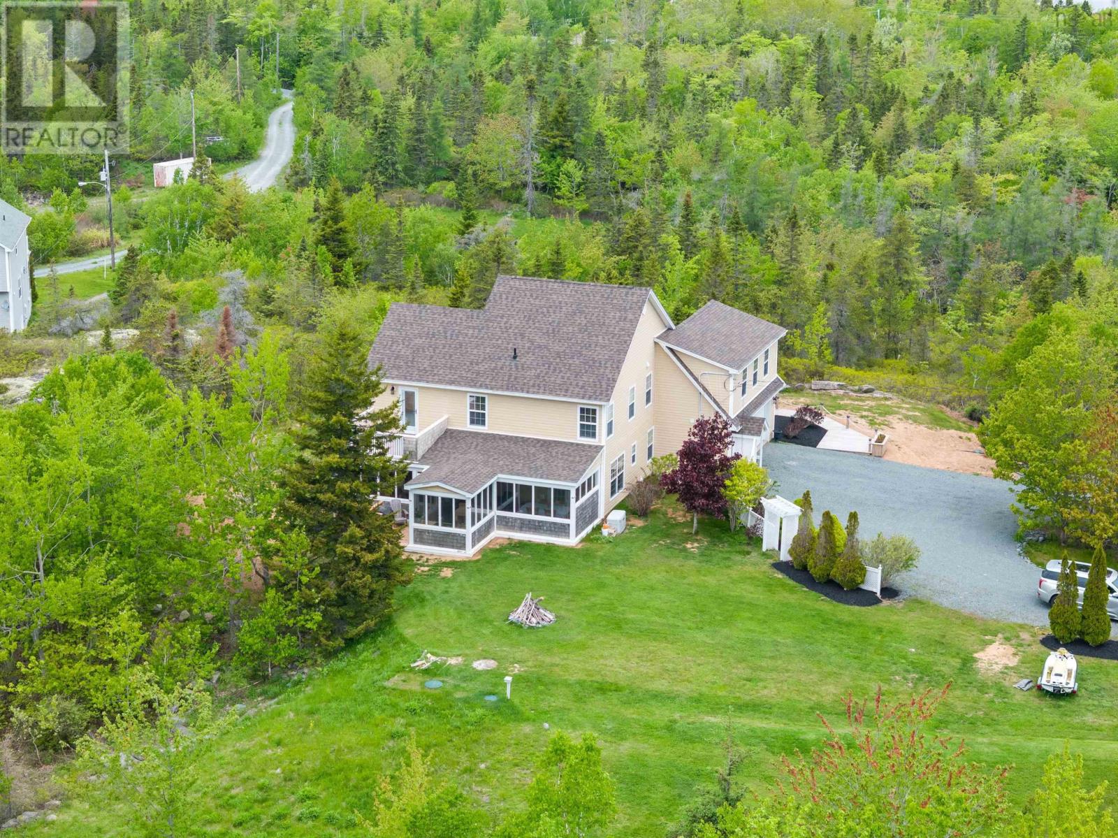 Property 2 of 49 of 1021 Bissett Road