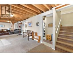8253 Dickson Dr, Port Alberni, BC V9Y9B4 Photo 35