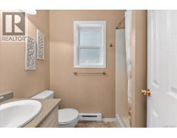 8253 Dickson Dr, Port Alberni, BC V9Y9B4 Photo 27
