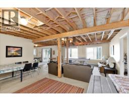 8253 Dickson Dr, Port Alberni, BC V9Y9B4 Photo 38