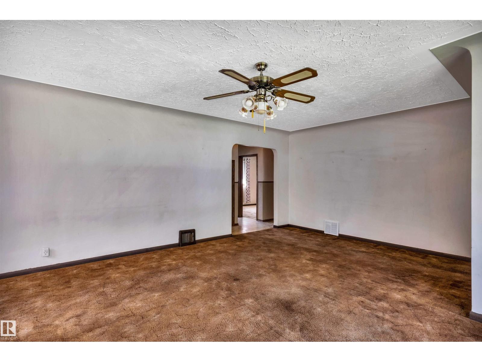 12740 118 ST NW - Image 11