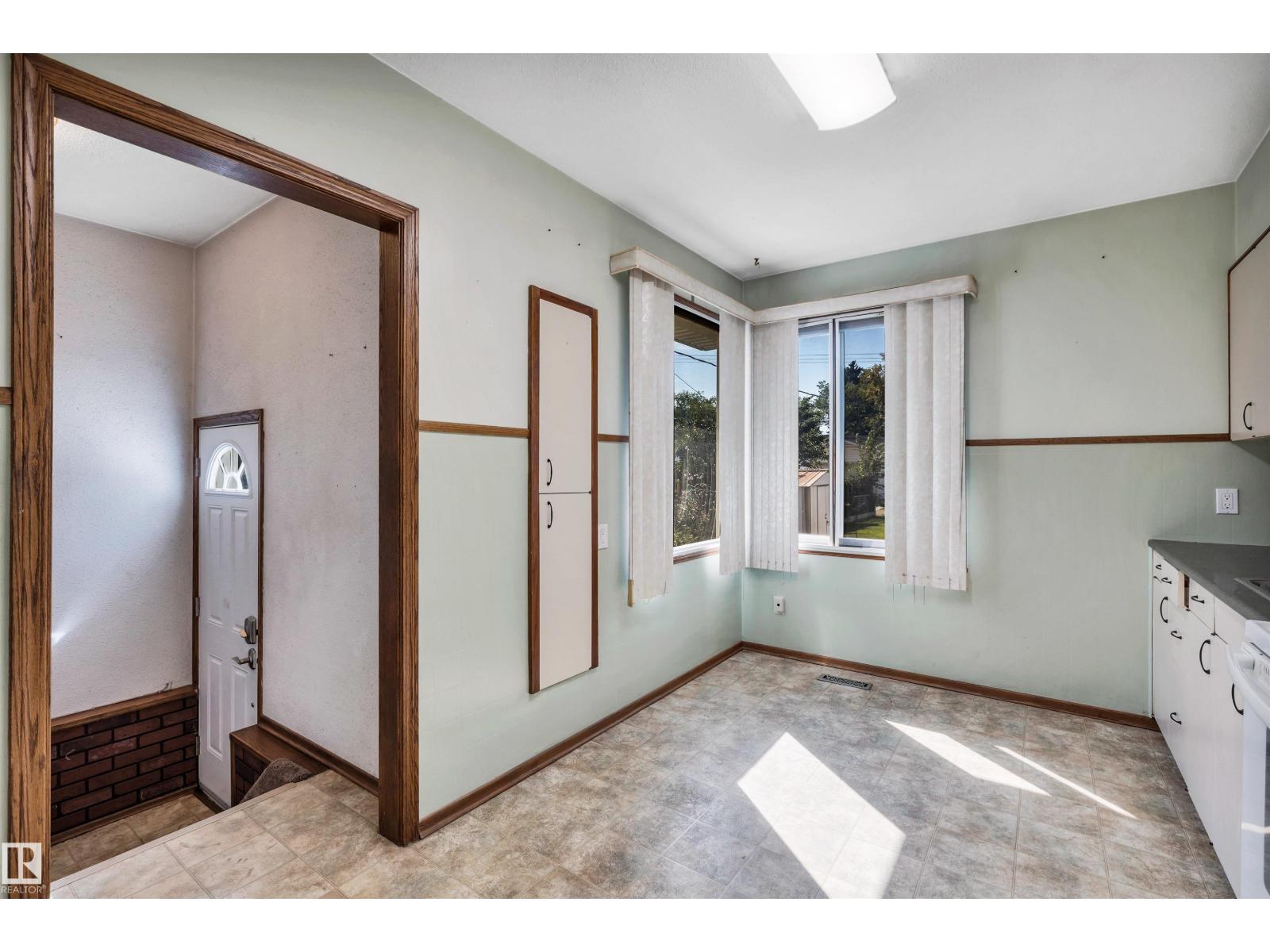 12740 118 ST NW - Image 14