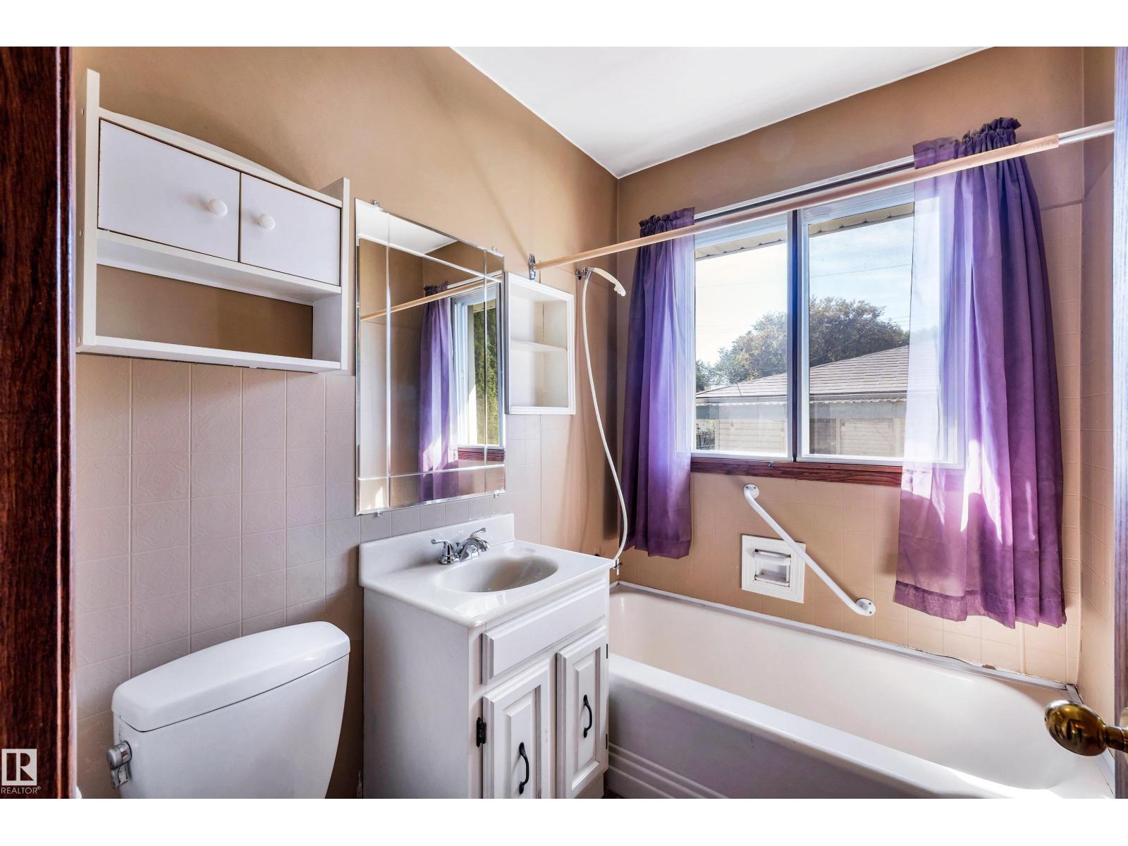 12740 118 ST NW - Image 17